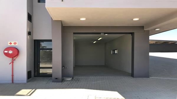 111  m² Industrial space