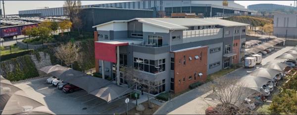 2 002  m² Commercial space