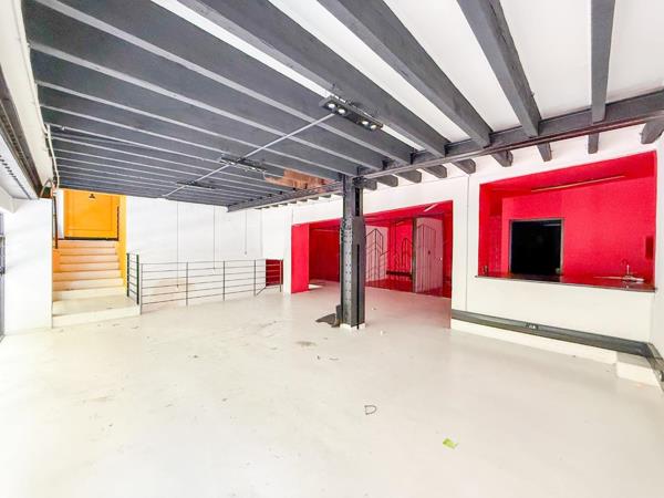 250  m² Commercial space