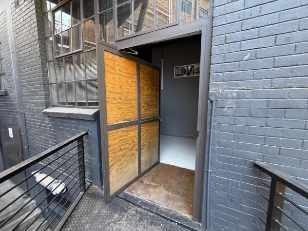 120  m² Commercial space