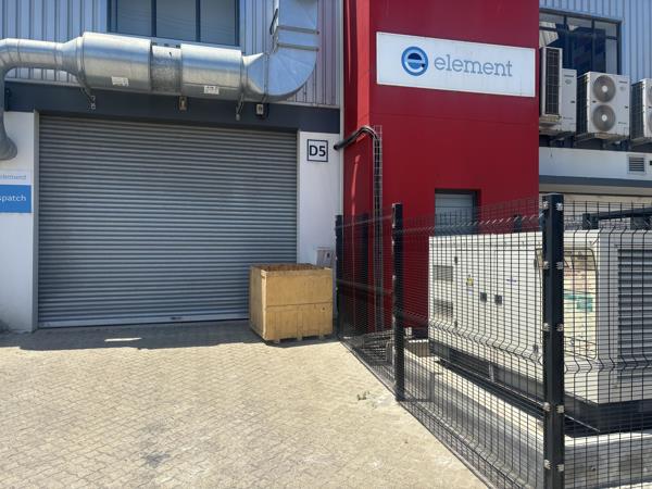 455  m² Industrial space