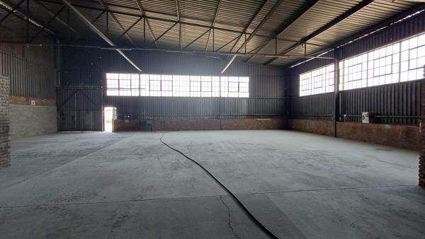 360 m² Industrial space