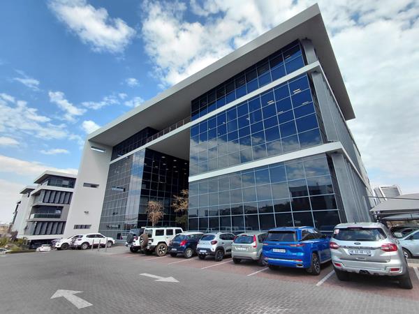 1 566 m² Commercial space