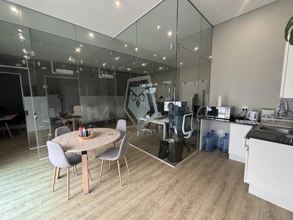 116  m² Commercial space