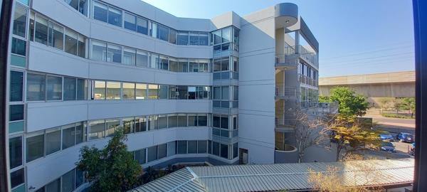 896.7 m² Office Space