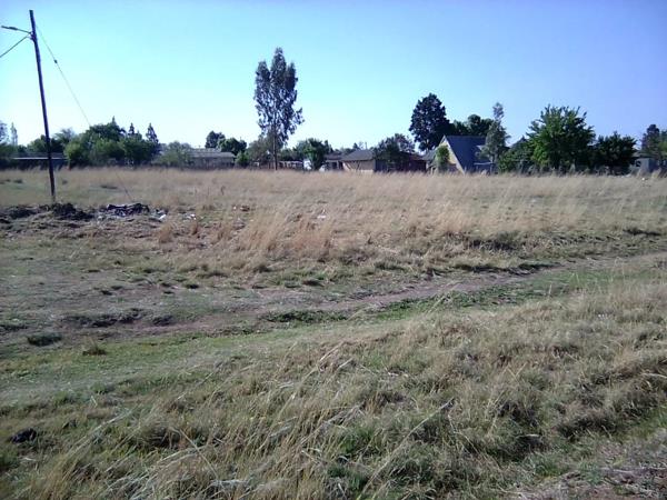 1 487 m² Land