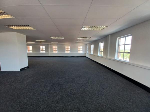369 m² Office Space