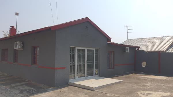 200  m² Office Space