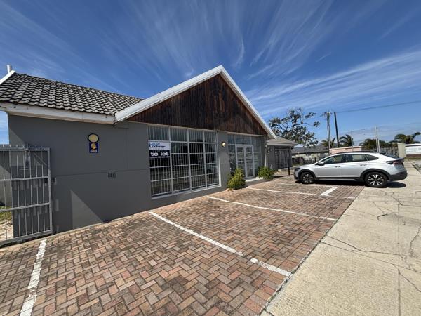 220  m² Commercial space