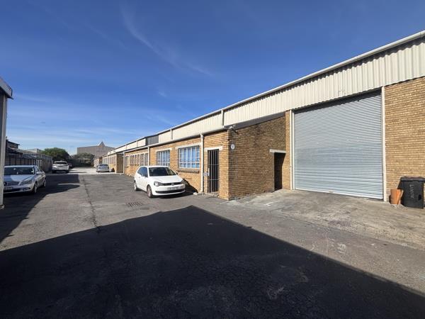 602  m² Industrial space