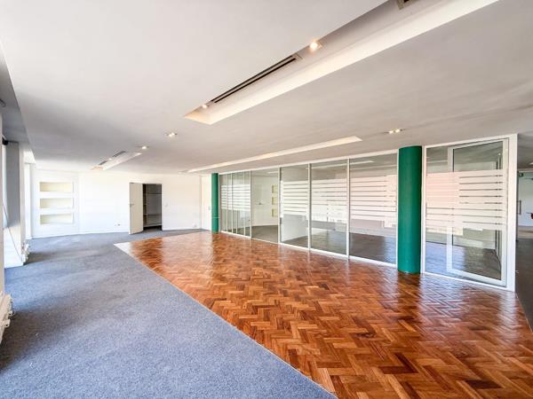 204 m² Office Space