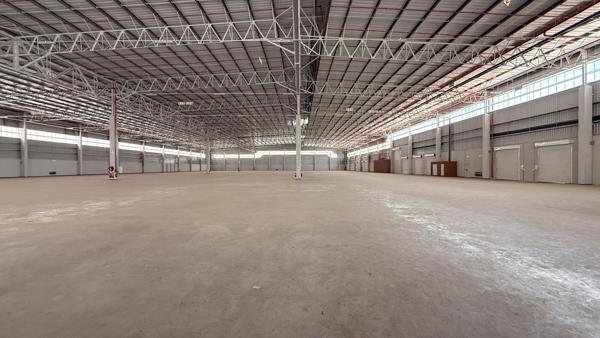 11 050  m² Industrial space
