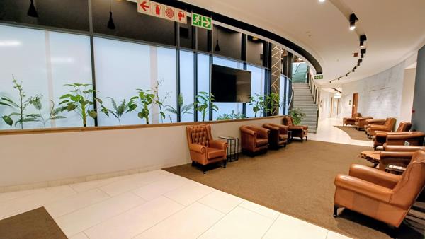 179.5  m² Commercial space