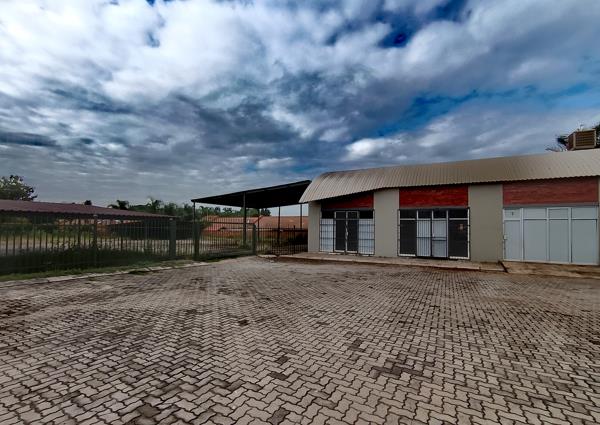 135  m² Commercial space