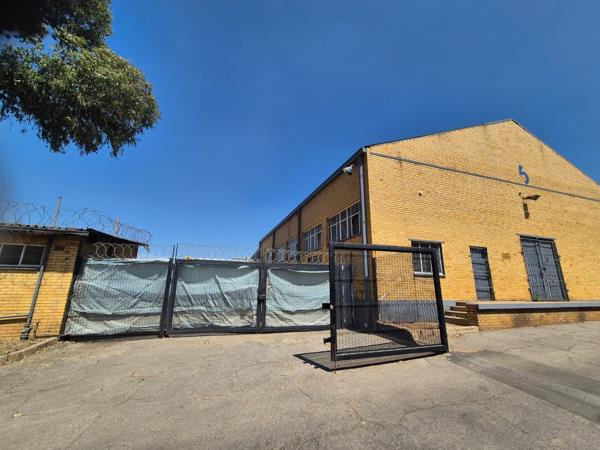 516  m² Industrial space