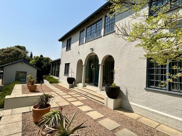 275  m² Commercial space