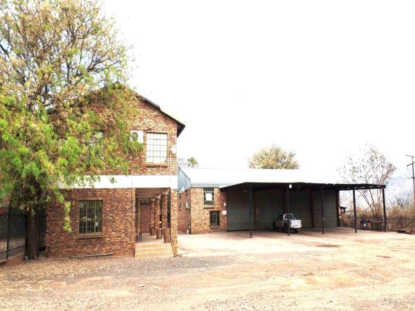 2 176  m² Commercial space