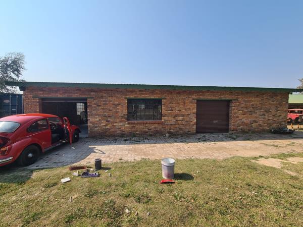 240  m² Commercial space