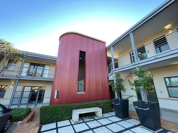 92  m² Commercial space