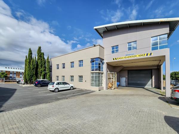 3 100 m² Industrial space