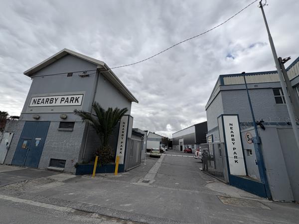 100  m² Industrial space