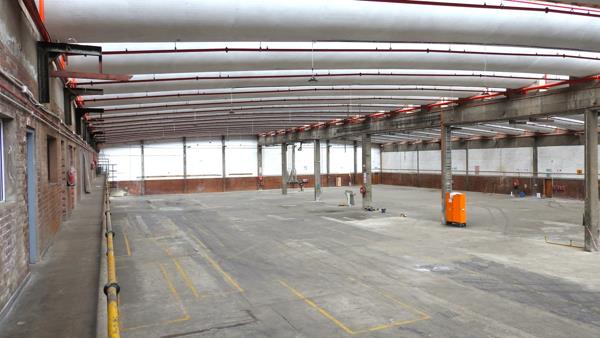 6 000  m² Industrial space