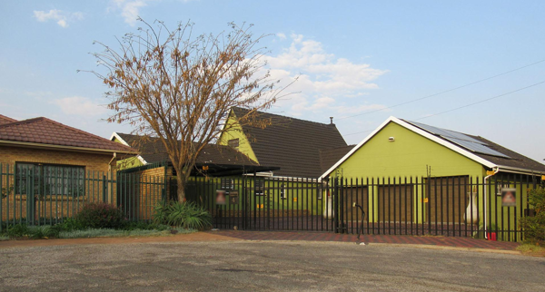 6 Bedroom House