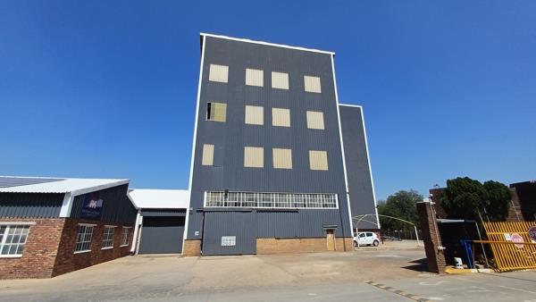 300 m² Industrial space