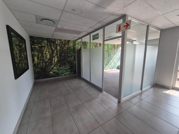 530.3  m² Office Space