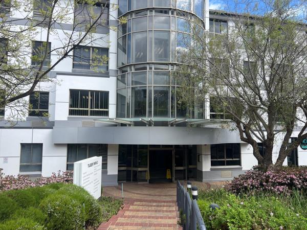 64  m² Commercial space