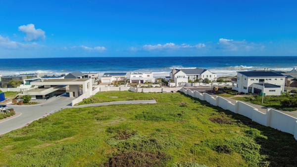 701 m² Land