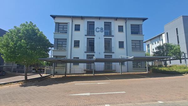 326  m² Office Space