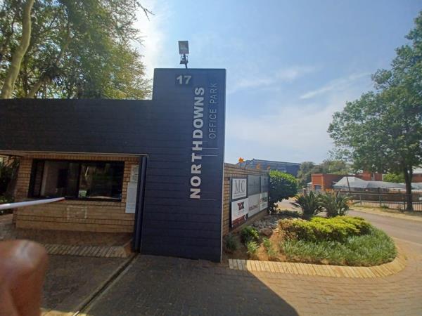 360  m² Commercial space