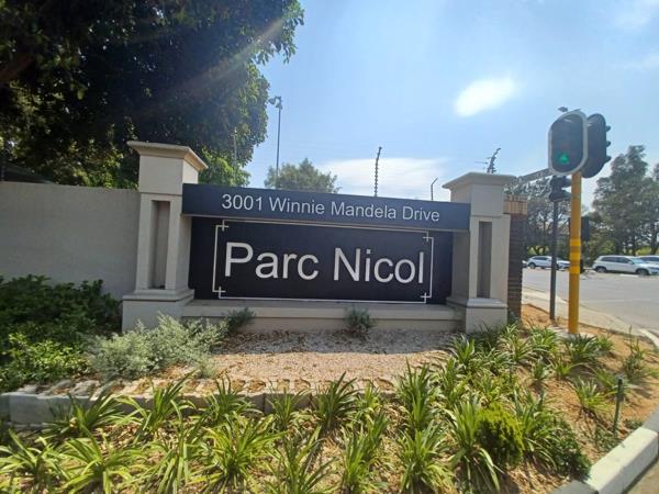 513  m² Commercial space