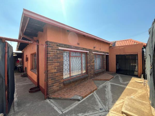 2 Bedroom House