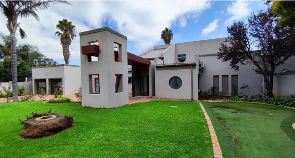 5 Bedroom House