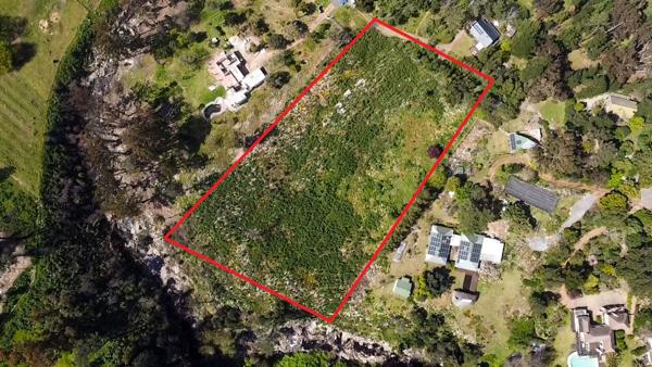 1 ha Land