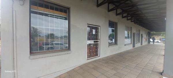 75  m² Commercial space