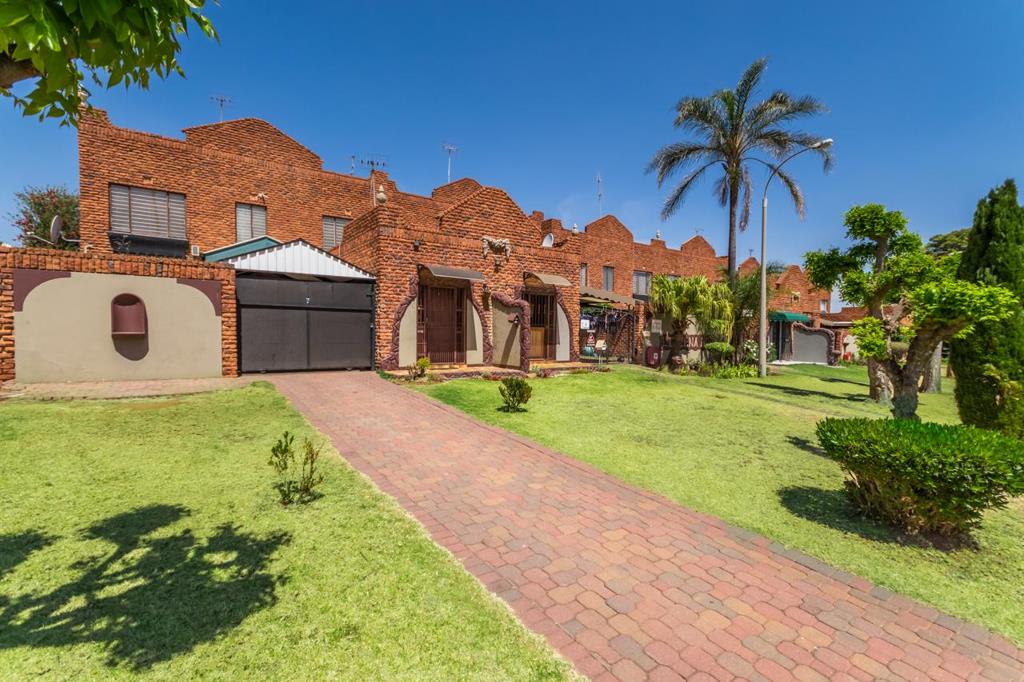2 Bedroom Townhouse