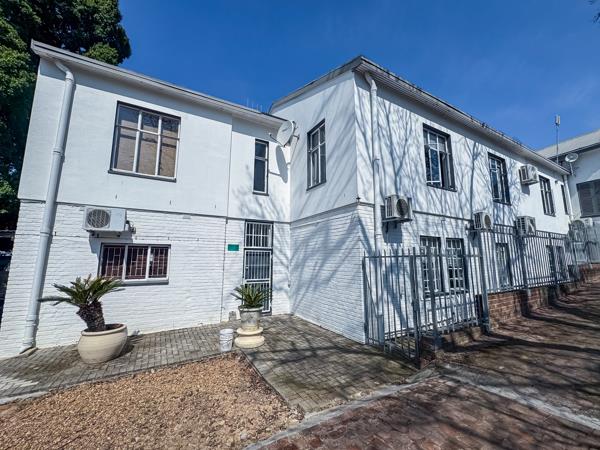 200  m² Commercial space