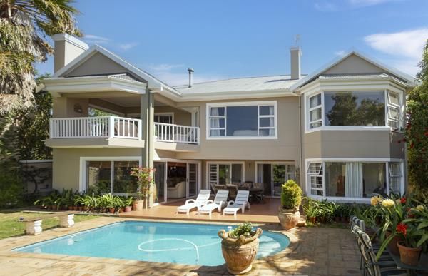 5 Bedroom House