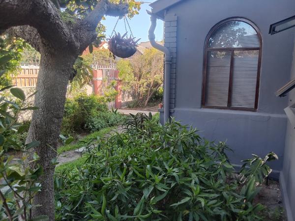 1 Bedroom House