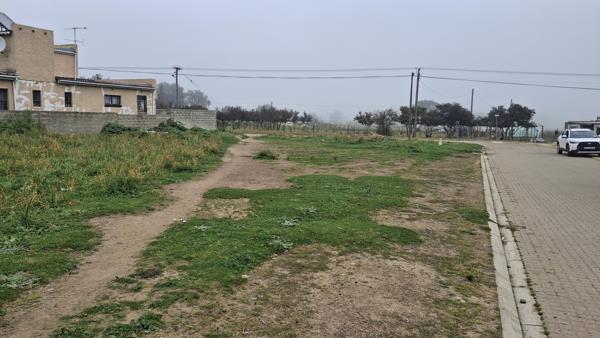 678 m² Land