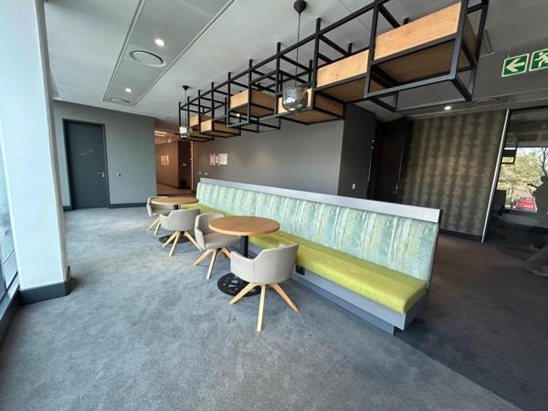 603  m² Commercial space