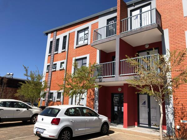 607  m² Industrial space