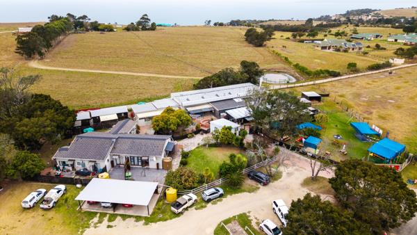 1 200 m² Commercial space