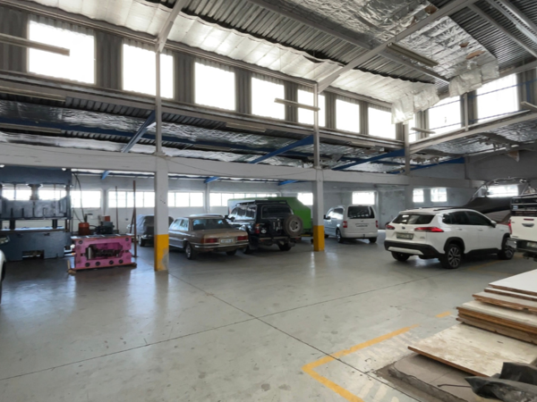 470  m² Industrial space