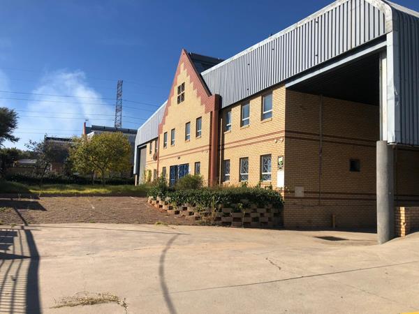 2 090  m² Industrial space