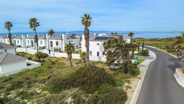 549 m² Land