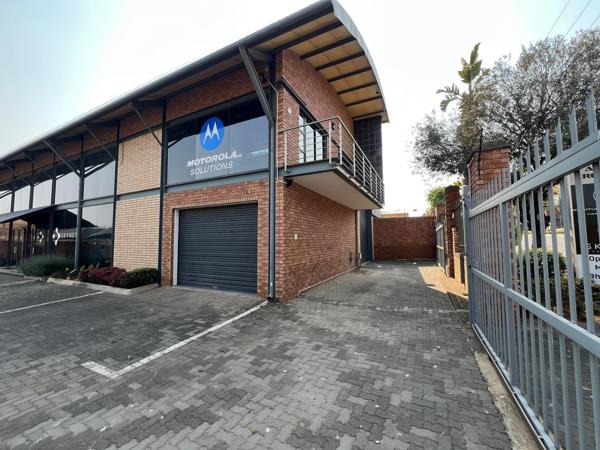 364  m² Industrial space